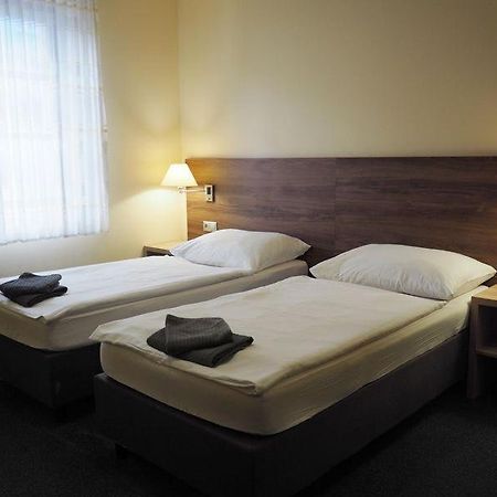 Pension Harmonie -Self Check-In Kolín Zewnętrze zdjęcie